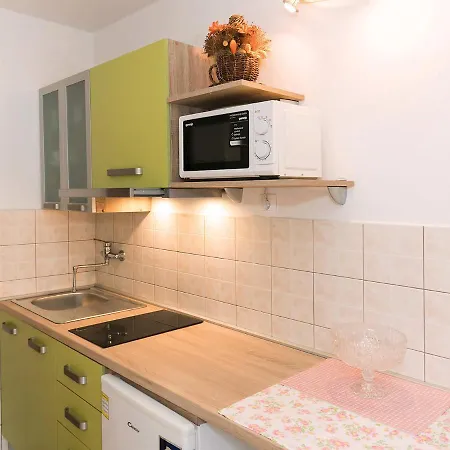 Graziella Apartment *